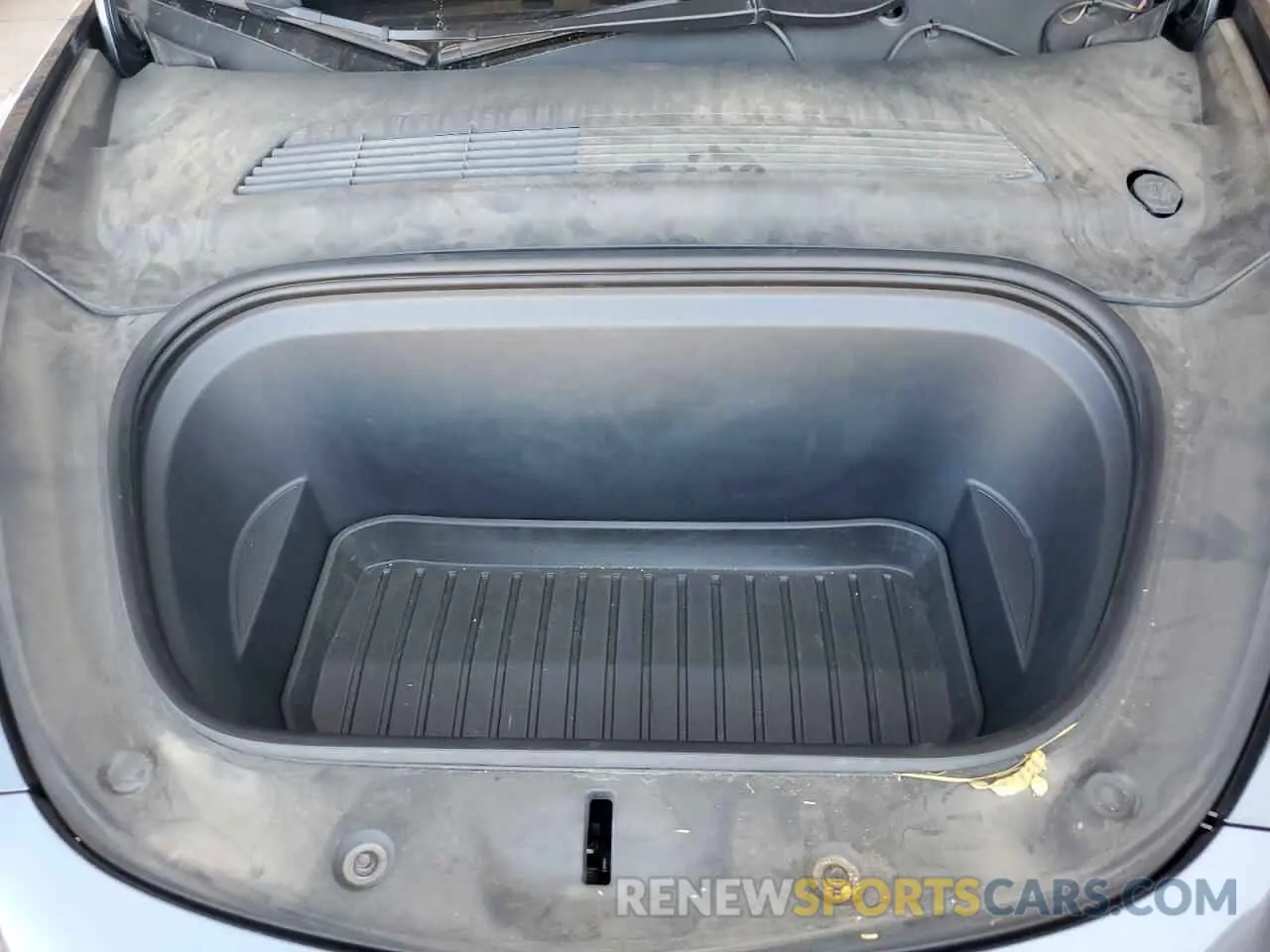 11 Photograph of a damaged car 5YJYGAEE5MF195156 TESLA MODEL Y 2021