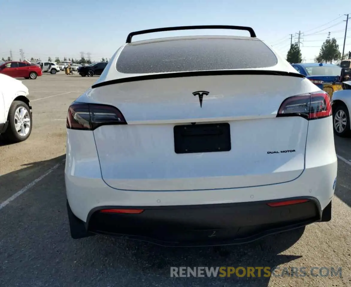 6 Photograph of a damaged car 5YJYGAEE5MF260250 TESLA MODEL Y 2021