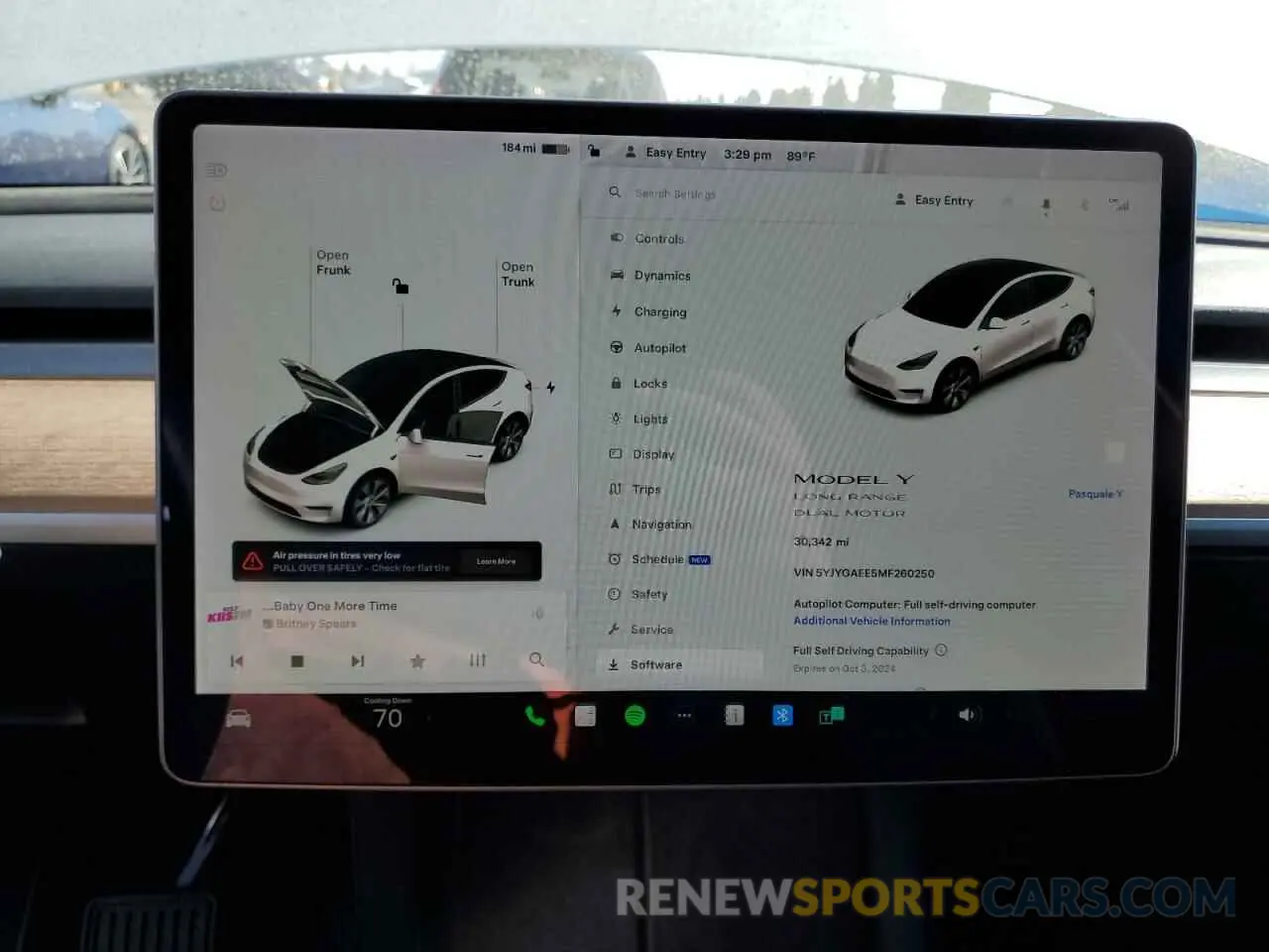 9 Photograph of a damaged car 5YJYGAEE5MF260250 TESLA MODEL Y 2021