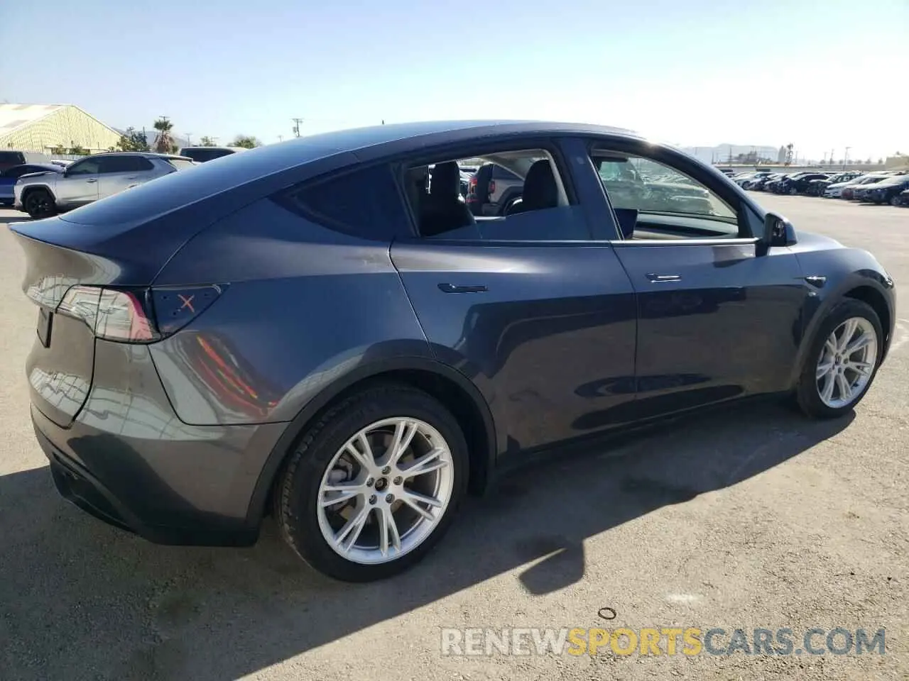 3 Photograph of a damaged car 5YJYGAEE5MF261558 TESLA MODEL Y 2021