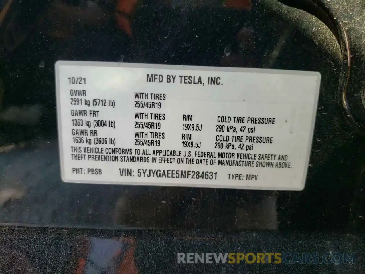 10 Photograph of a damaged car 5YJYGAEE5MF284631 TESLA MODEL Y 2021