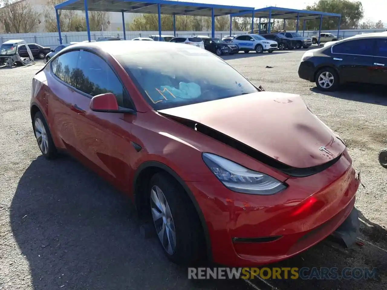 1 Photograph of a damaged car 5YJYGAEE6MF144765 TESLA MODEL Y 2021