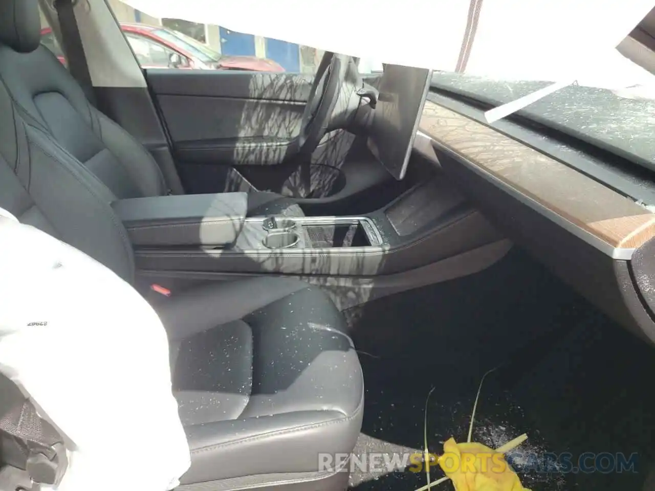 5 Photograph of a damaged car 5YJYGAEE6MF146841 TESLA MODEL Y 2021