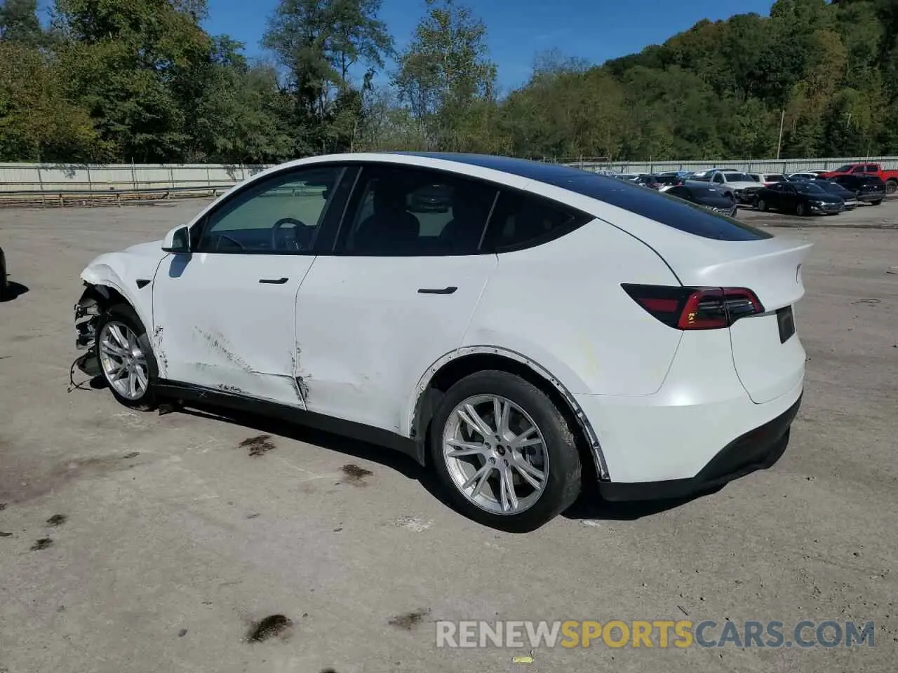 2 Photograph of a damaged car 5YJYGAEE6MF149142 TESLA MODEL Y 2021