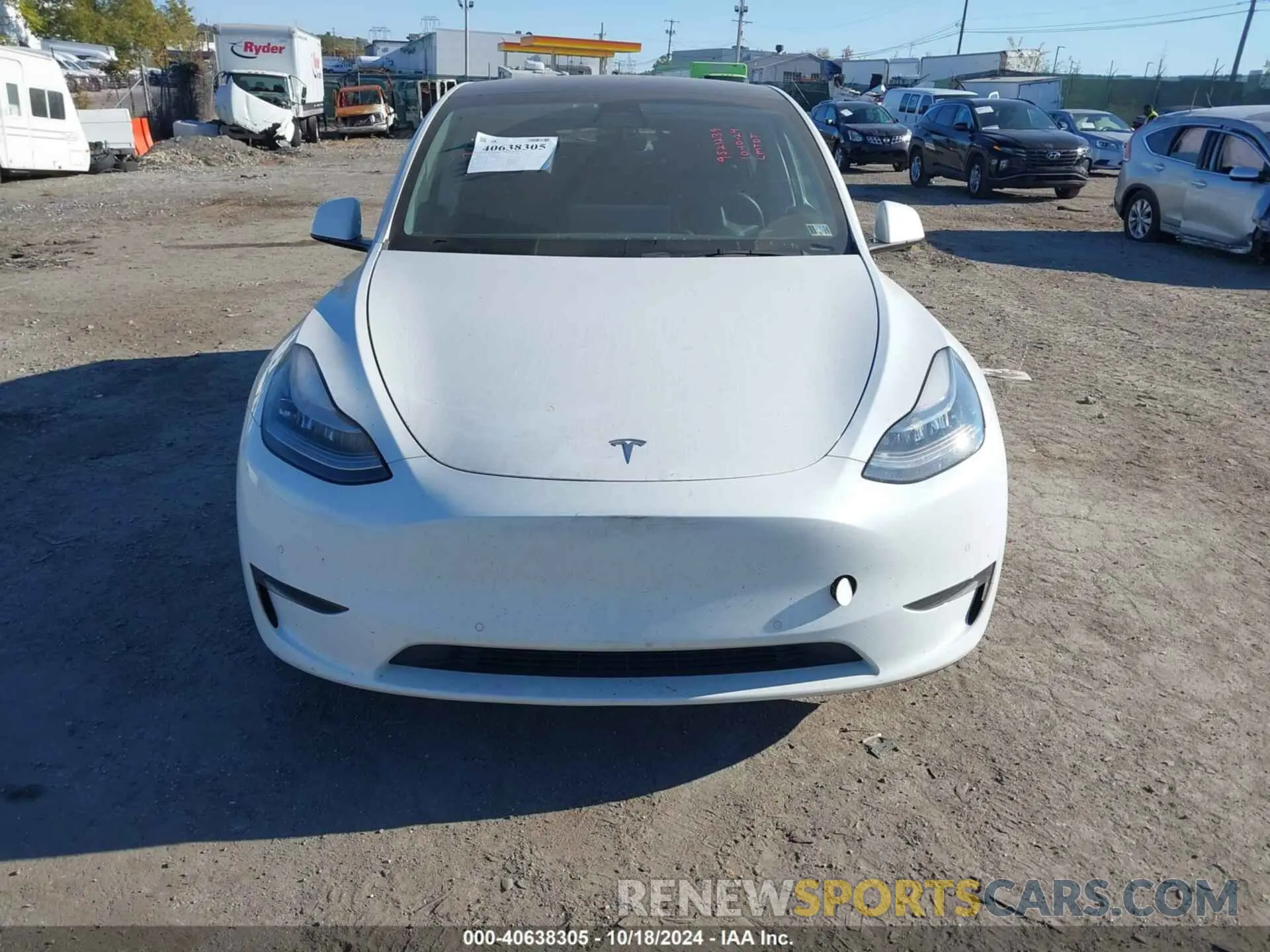 11 Photograph of a damaged car 5YJYGAEE6MF172730 TESLA MODEL Y 2021