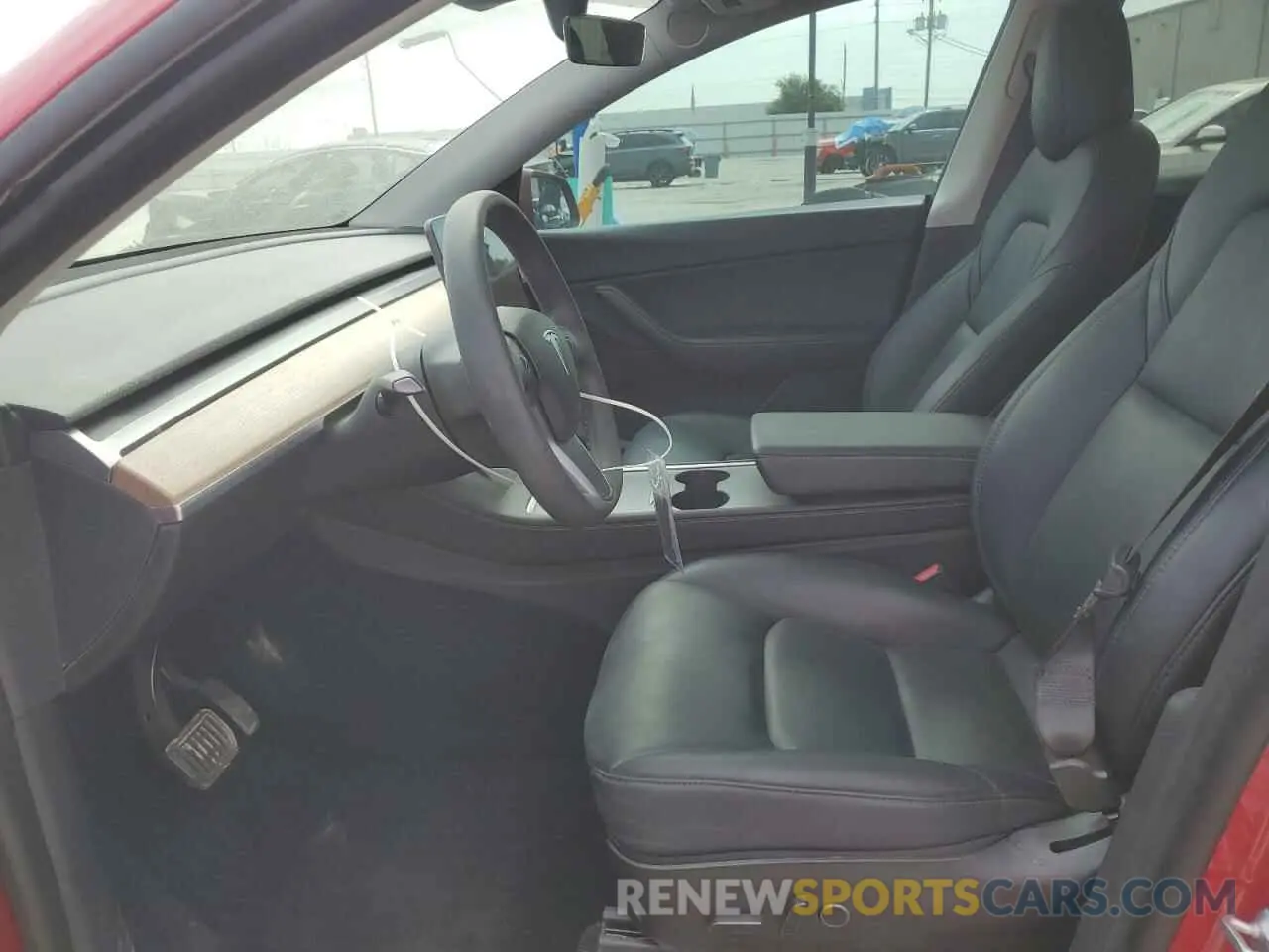 7 Photograph of a damaged car 5YJYGAEE6MF187986 TESLA MODEL Y 2021