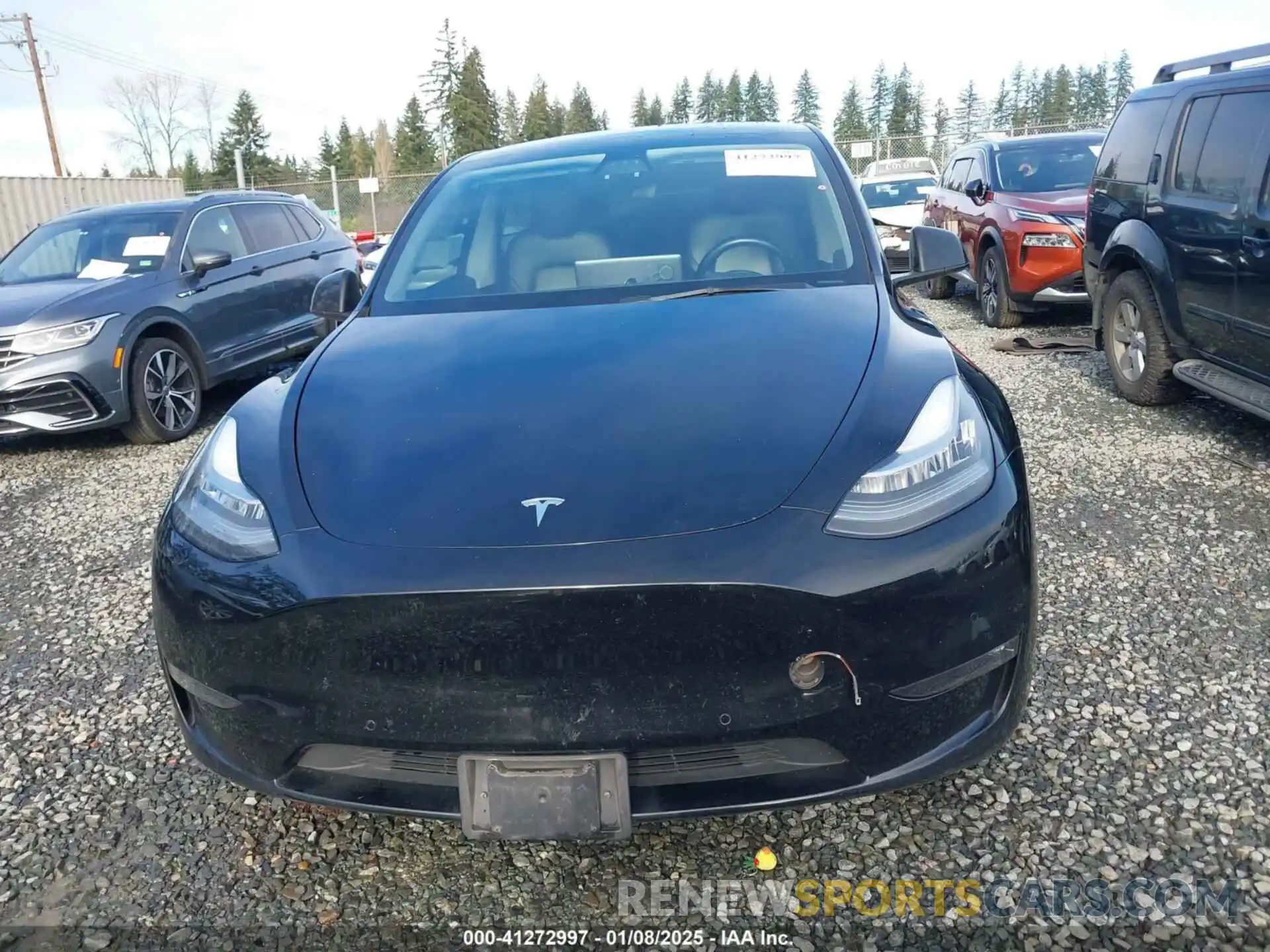 13 Photograph of a damaged car 5YJYGAEE6MF200557 TESLA MODEL Y 2021