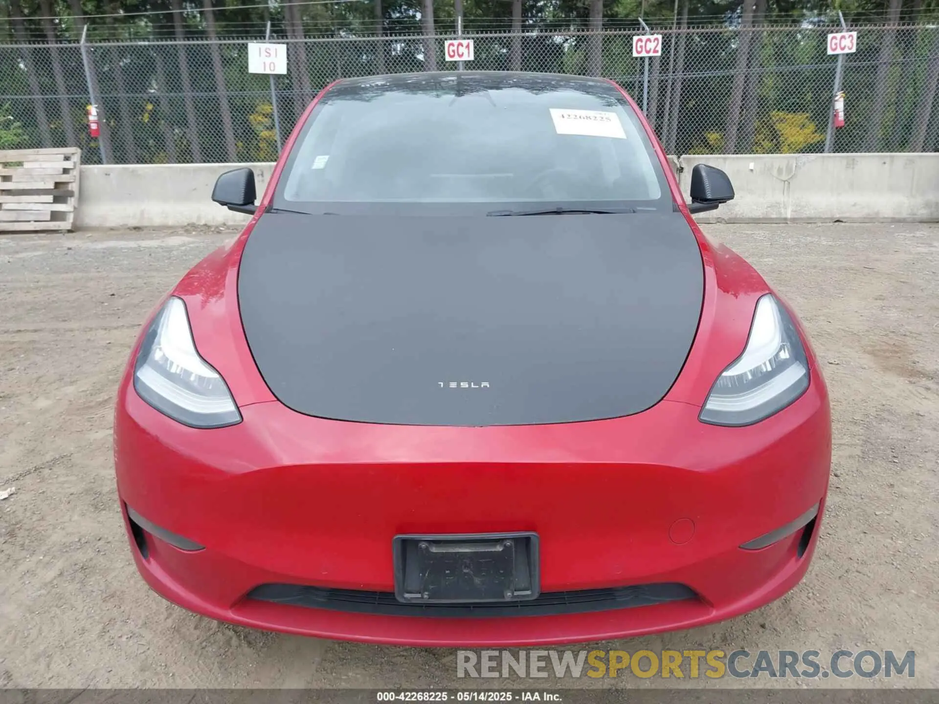 11 Photograph of a damaged car 5YJYGAEE6MF205256 TESLA MODEL Y 2021