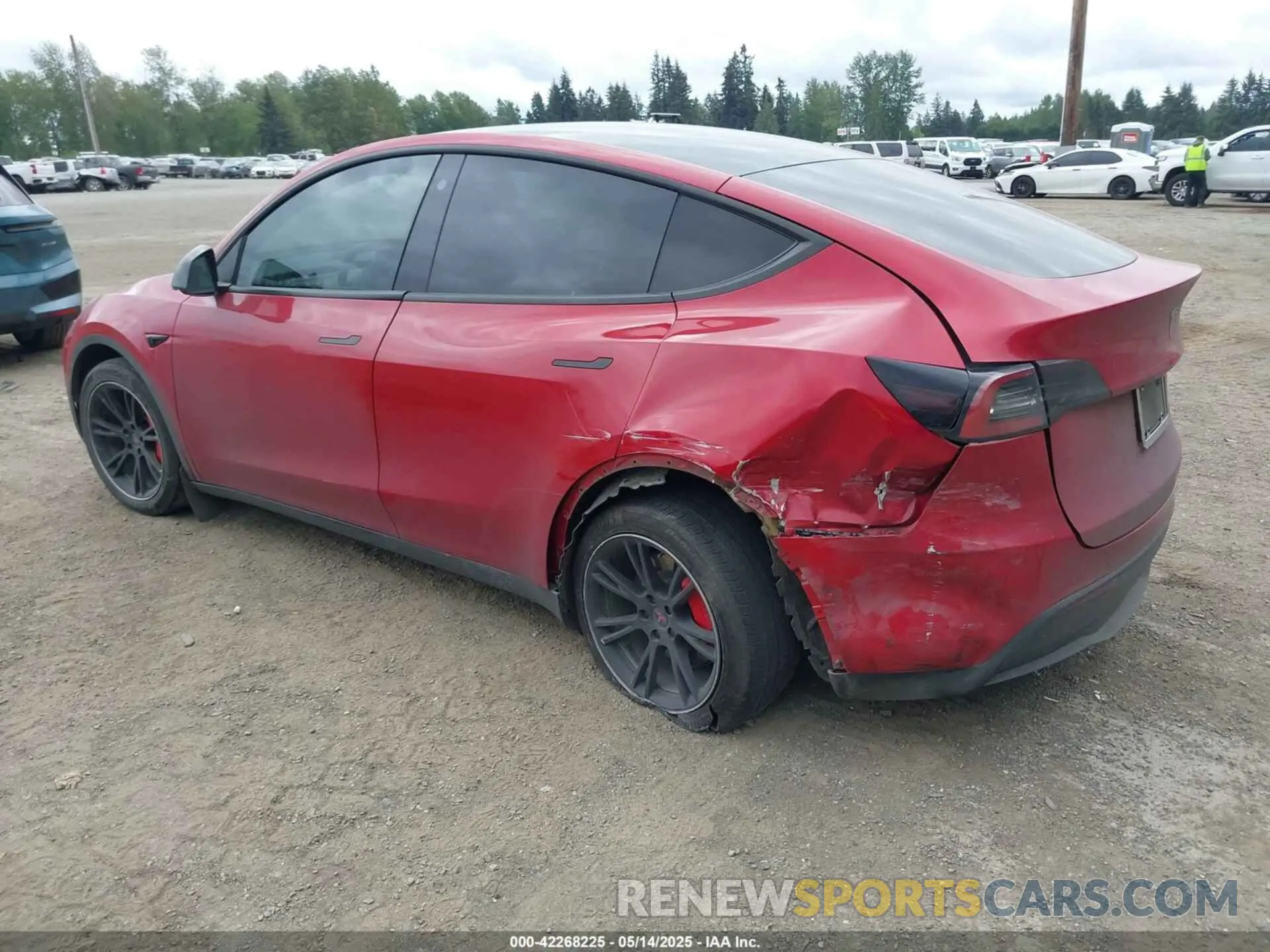 3 Photograph of a damaged car 5YJYGAEE6MF205256 TESLA MODEL Y 2021