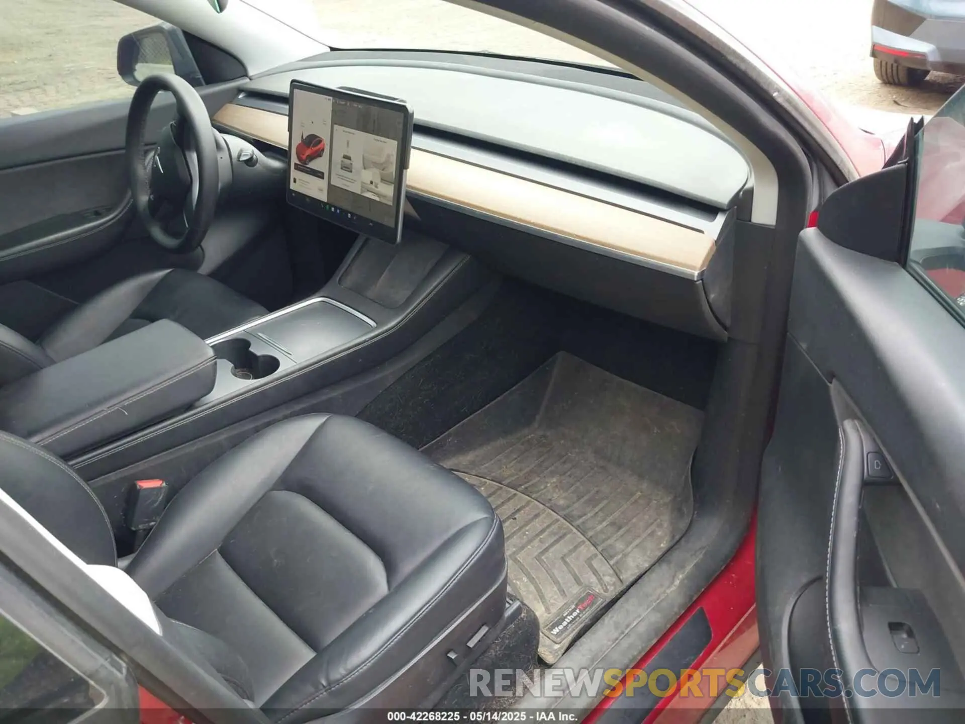 5 Photograph of a damaged car 5YJYGAEE6MF205256 TESLA MODEL Y 2021