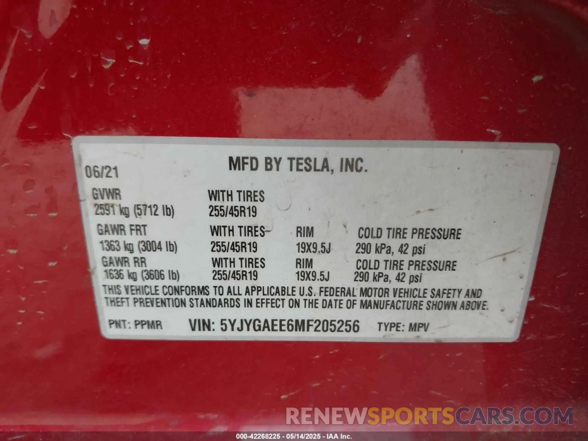 9 Photograph of a damaged car 5YJYGAEE6MF205256 TESLA MODEL Y 2021