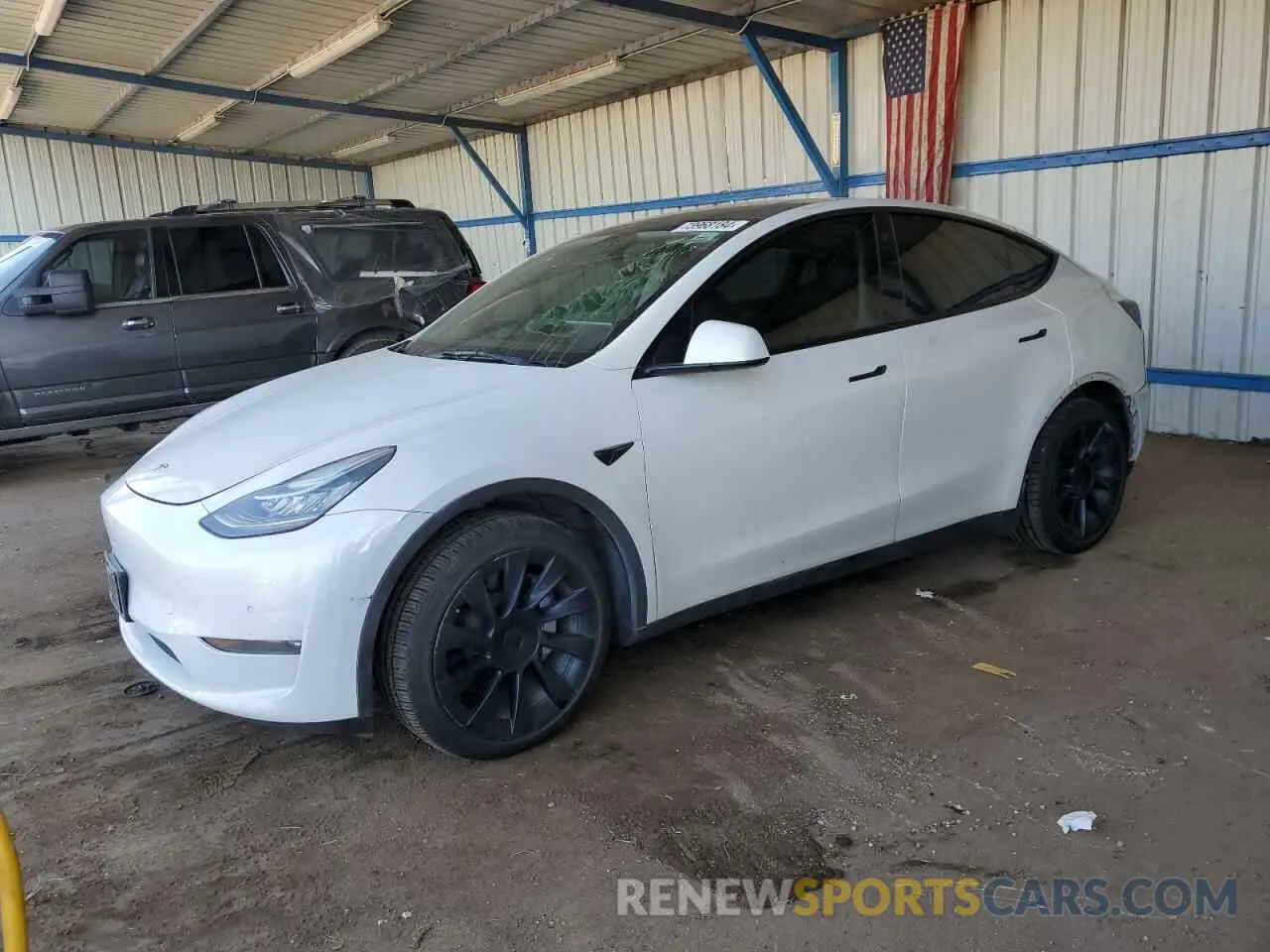 1 Photograph of a damaged car 5YJYGAEE6MF207315 TESLA MODEL Y 2021