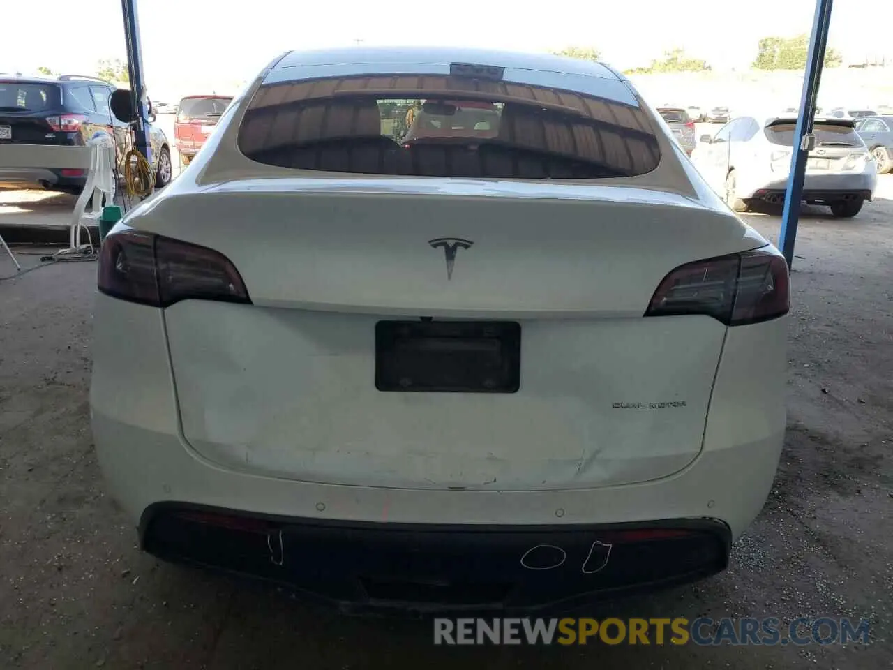 6 Photograph of a damaged car 5YJYGAEE6MF207315 TESLA MODEL Y 2021