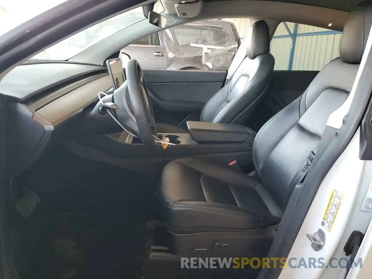 7 Photograph of a damaged car 5YJYGAEE6MF207315 TESLA MODEL Y 2021
