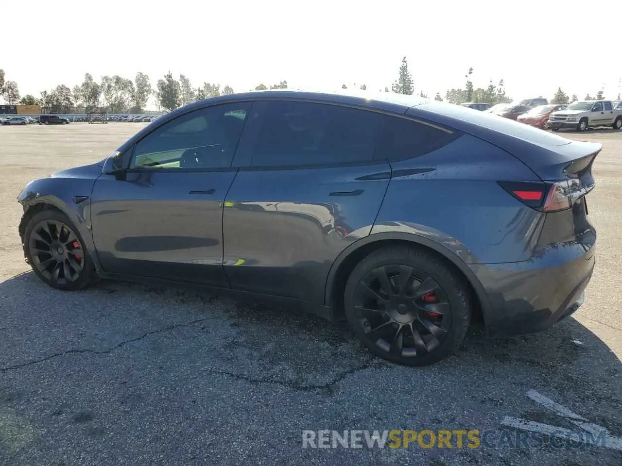 2 Photograph of a damaged car 5YJYGAEE6MF244347 TESLA MODEL Y 2021