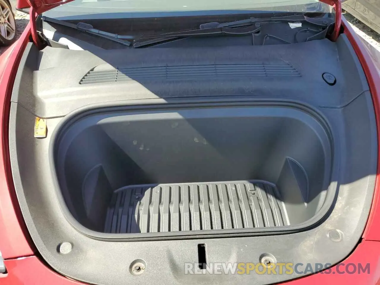 12 Photograph of a damaged car 5YJYGAEE6MF264727 TESLA MODEL Y 2021