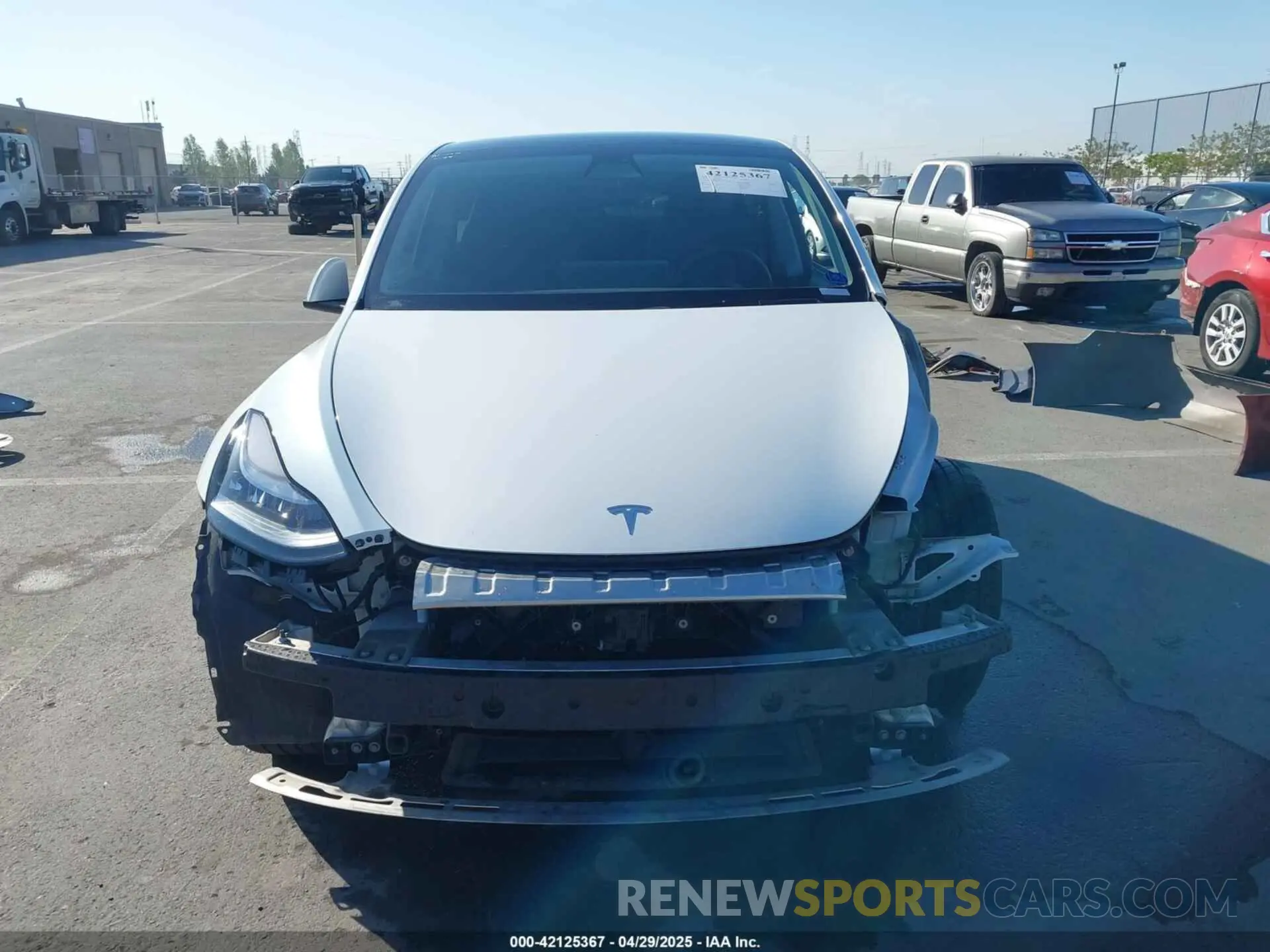 13 Photograph of a damaged car 5YJYGAEE6MF281799 TESLA MODEL Y 2021