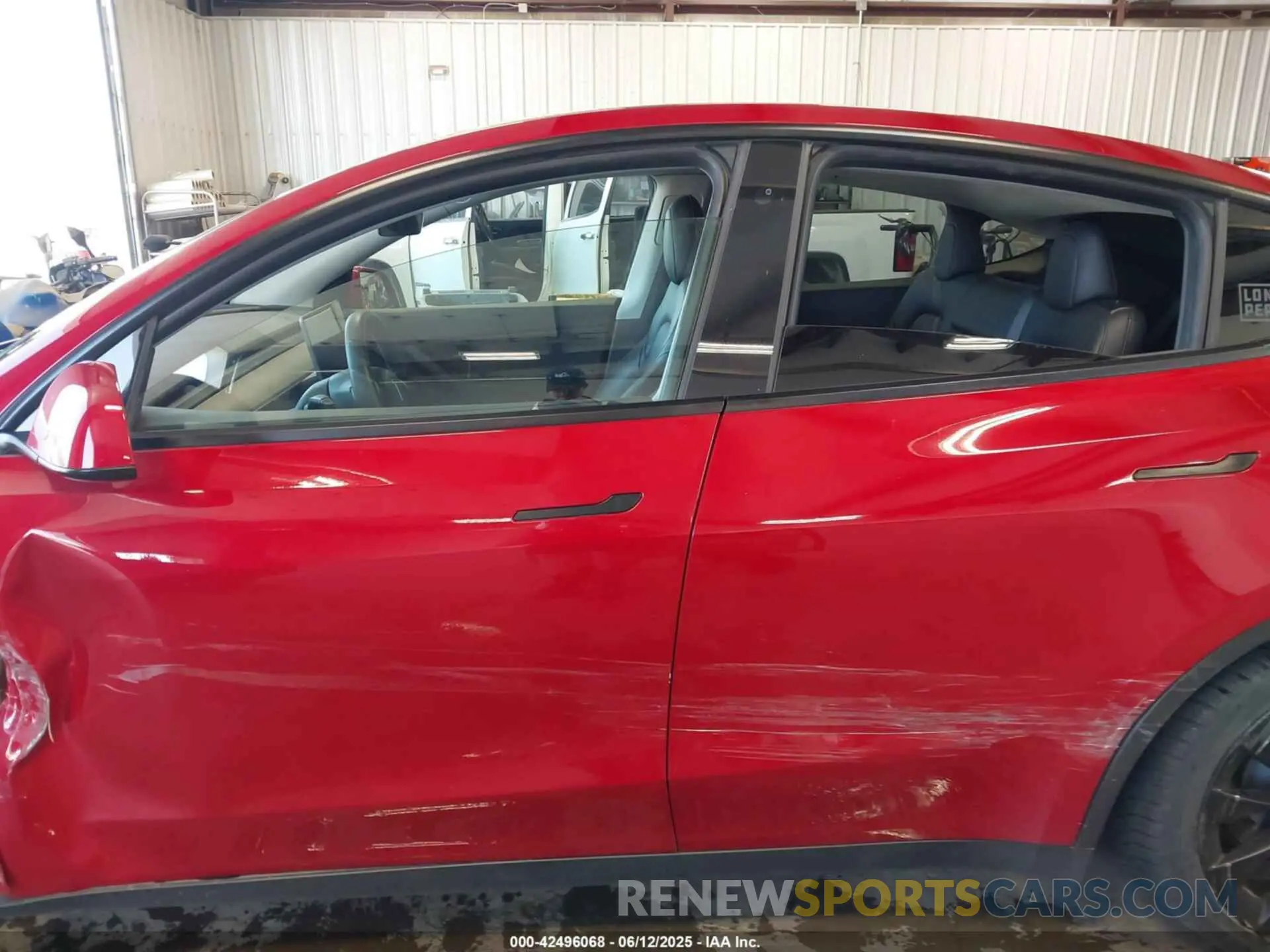 14 Photograph of a damaged car 5YJYGAEE7MF125853 TESLA MODEL Y 2021