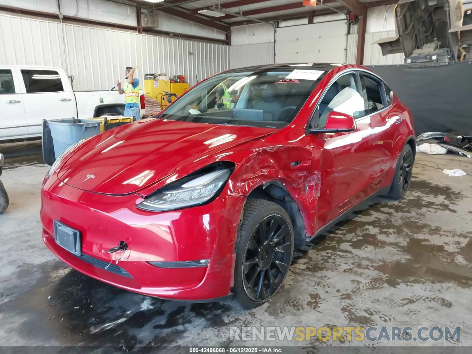 2 Photograph of a damaged car 5YJYGAEE7MF125853 TESLA MODEL Y 2021