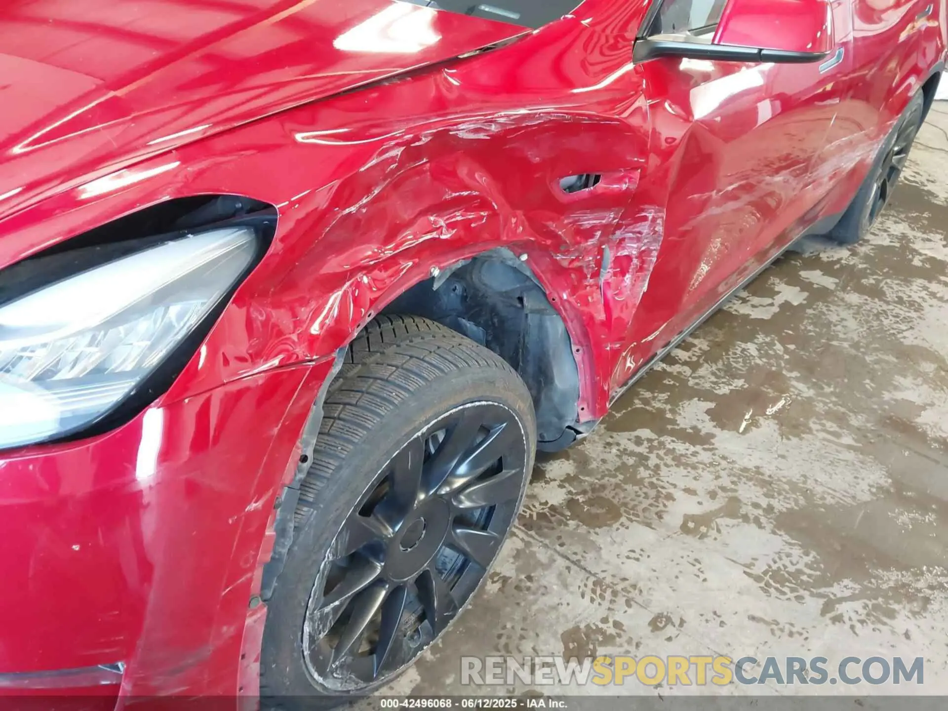 6 Photograph of a damaged car 5YJYGAEE7MF125853 TESLA MODEL Y 2021
