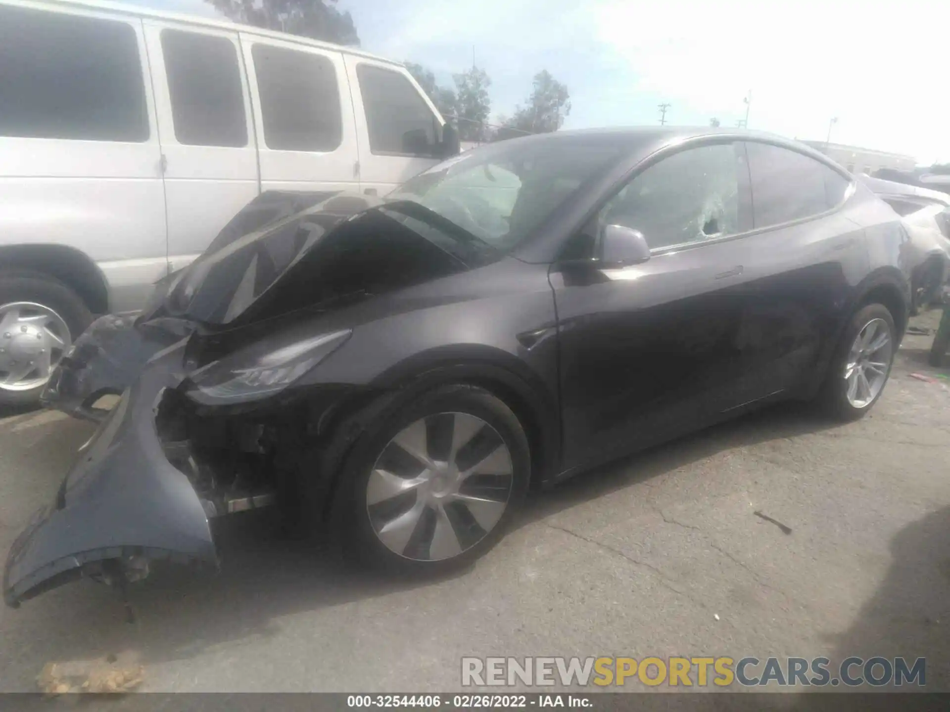 2 Photograph of a damaged car 5YJYGAEE7MF199080 TESLA MODEL Y 2021