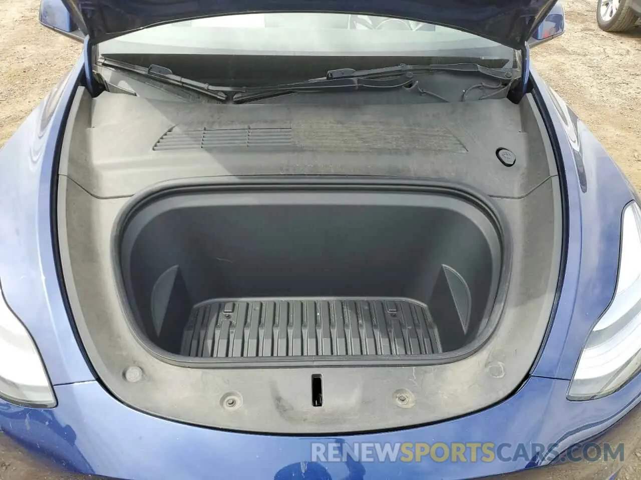 12 Photograph of a damaged car 5YJYGAEE7MF205265 TESLA MODEL Y 2021