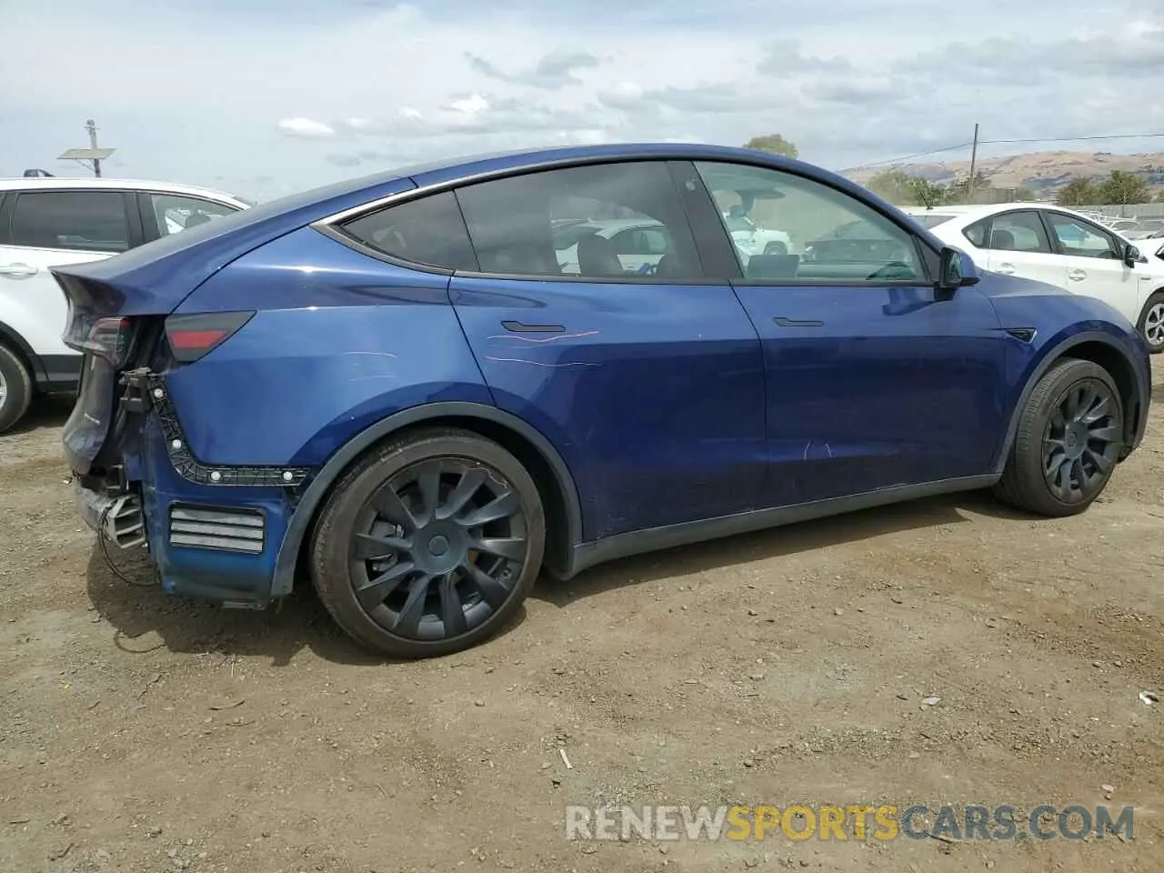 3 Photograph of a damaged car 5YJYGAEE7MF205265 TESLA MODEL Y 2021