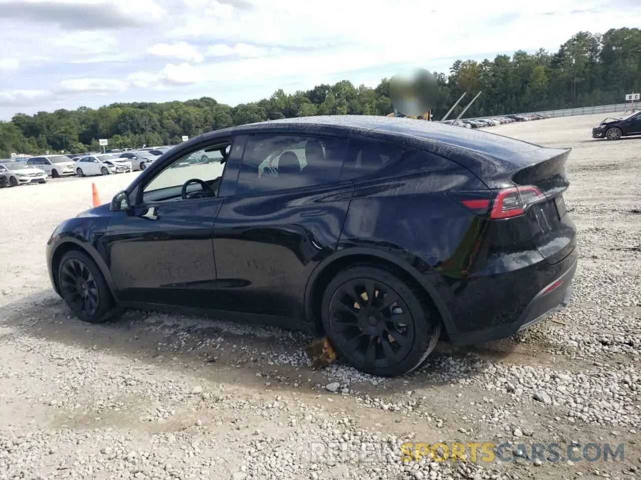 2 Photograph of a damaged car 5YJYGAEE7MF260881 TESLA MODEL Y 2021