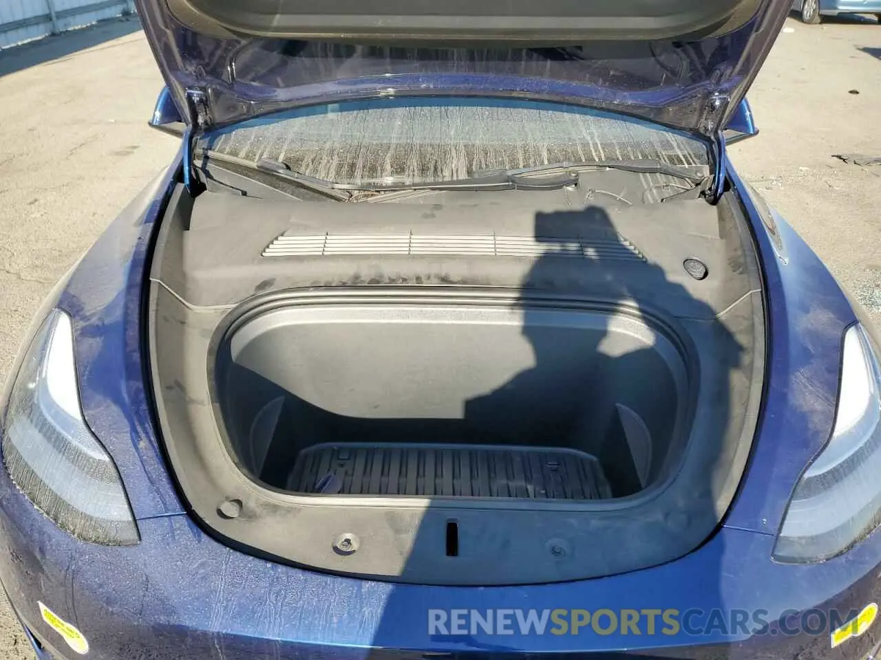 11 Photograph of a damaged car 5YJYGAEE7MF297042 TESLA MODEL Y 2021