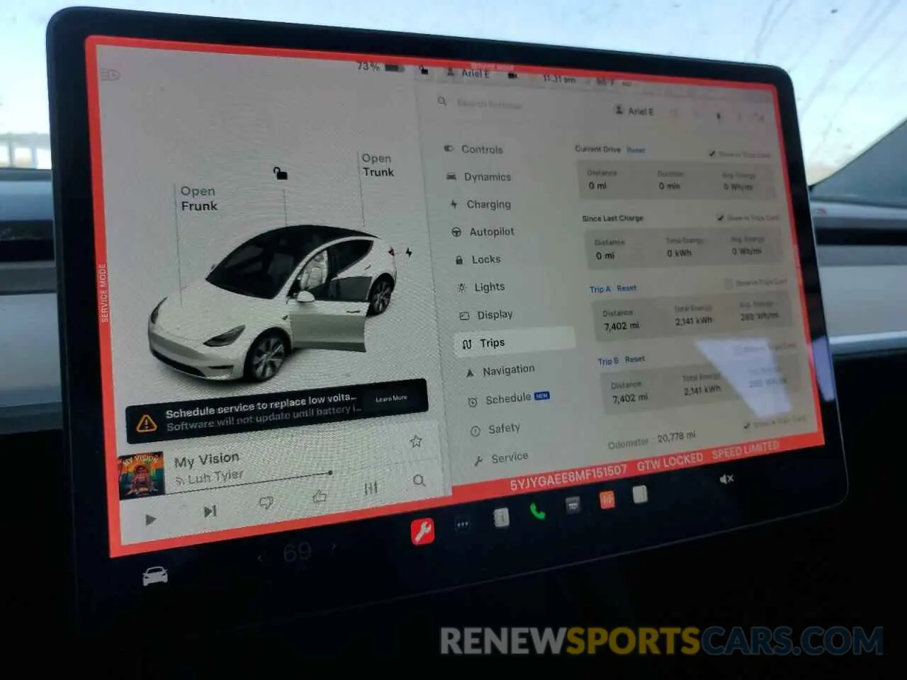 9 Photograph of a damaged car 5YJYGAEE8MF151507 TESLA MODEL Y 2021