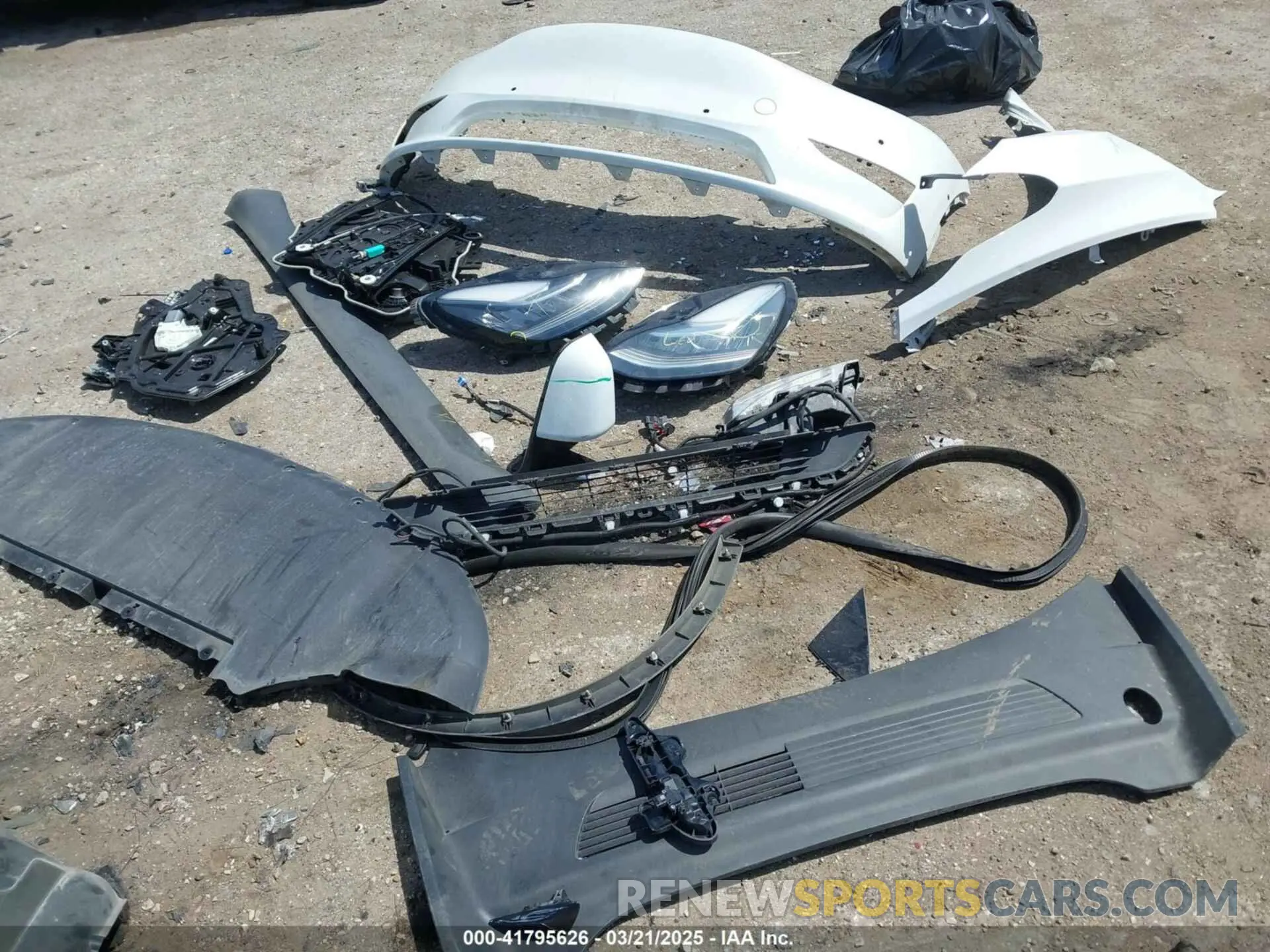12 Photograph of a damaged car 5YJYGAEE8MF187987 TESLA MODEL Y 2021