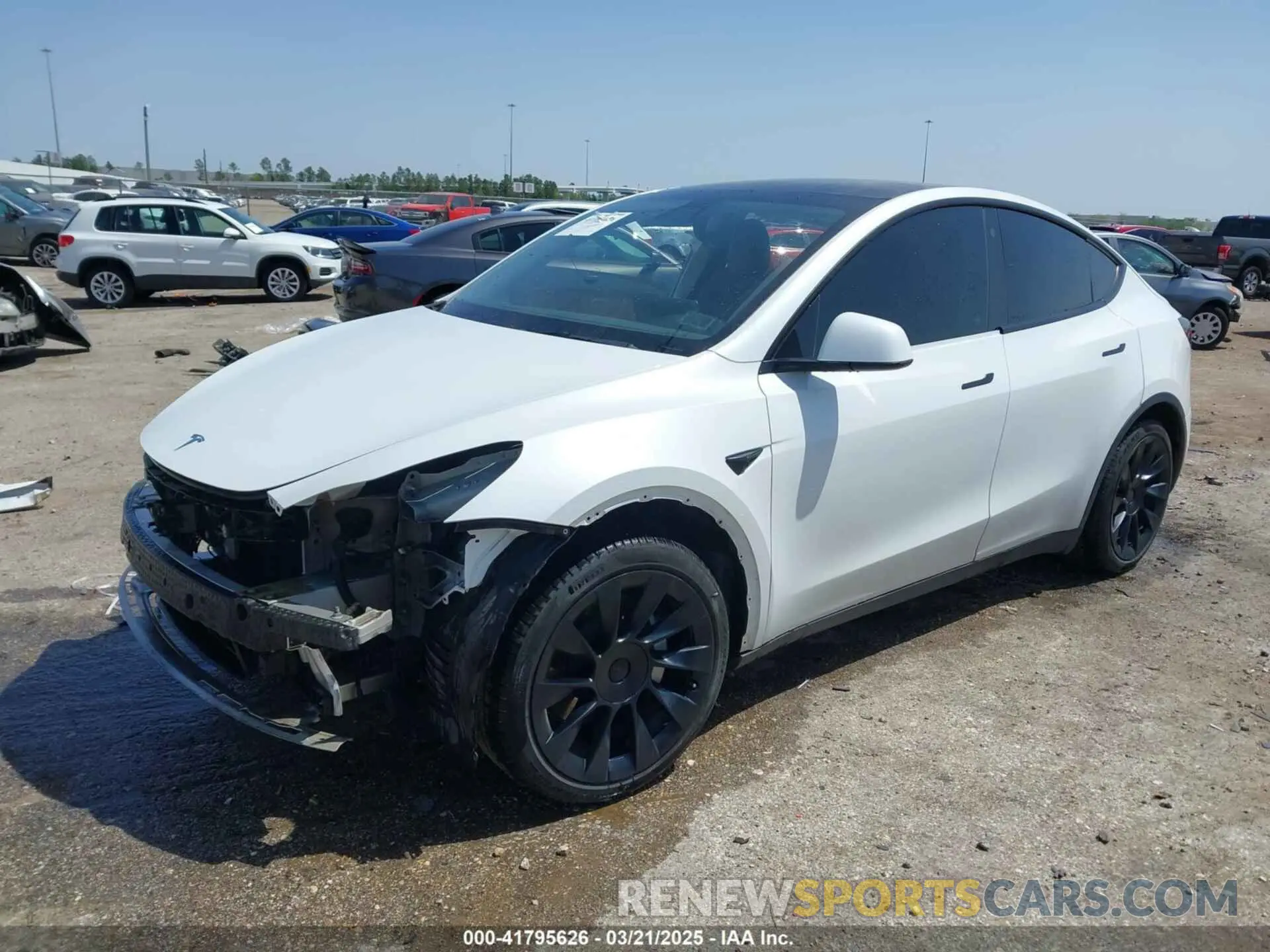 2 Photograph of a damaged car 5YJYGAEE8MF187987 TESLA MODEL Y 2021