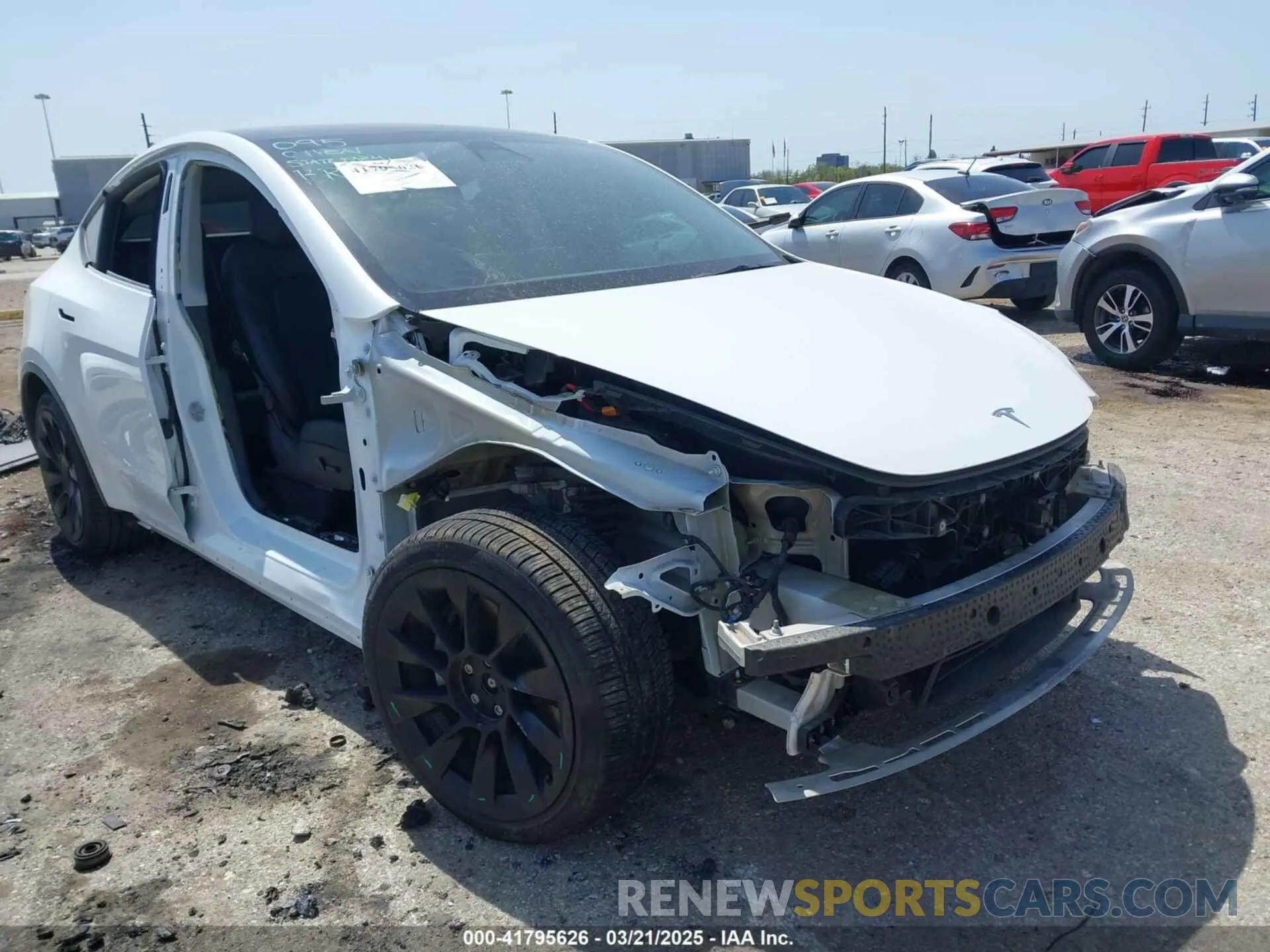 6 Photograph of a damaged car 5YJYGAEE8MF187987 TESLA MODEL Y 2021