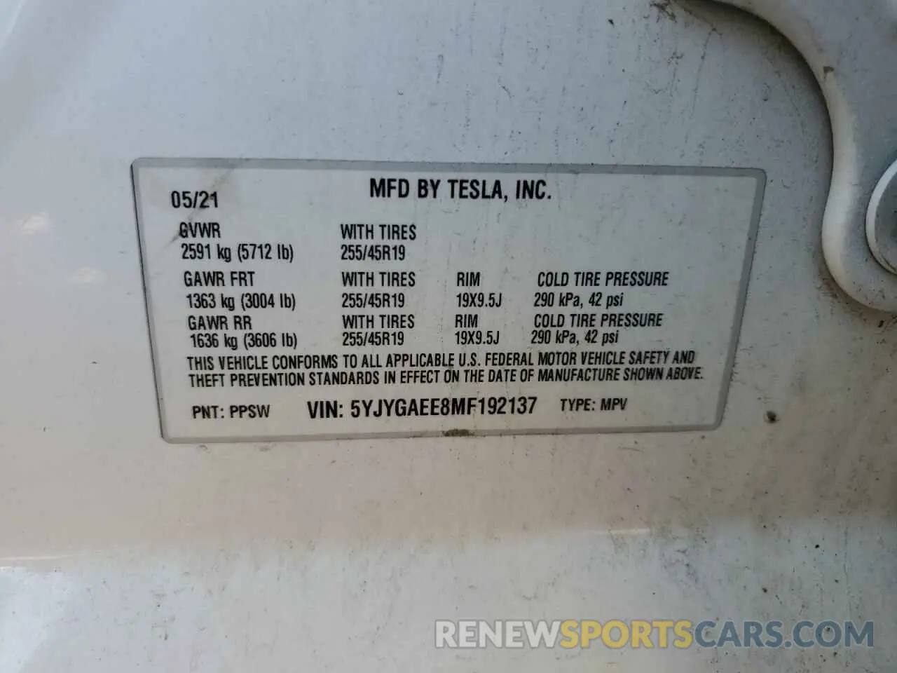 12 Photograph of a damaged car 5YJYGAEE8MF192137 TESLA MODEL Y 2021