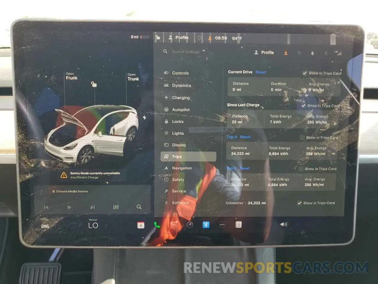9 Photograph of a damaged car 5YJYGAEE8MF192137 TESLA MODEL Y 2021