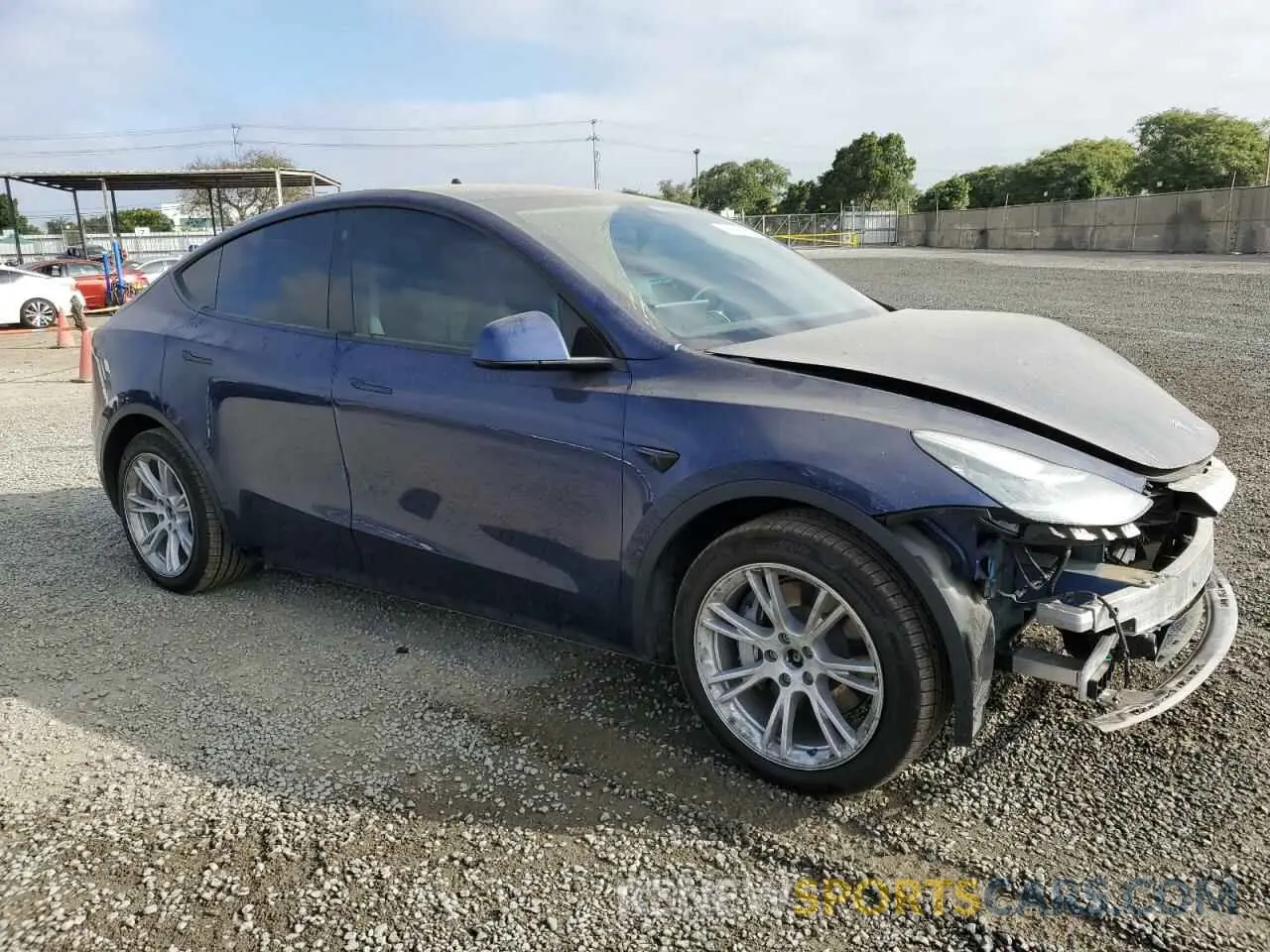4 Photograph of a damaged car 5YJYGAEE8MF196074 TESLA MODEL Y 2021