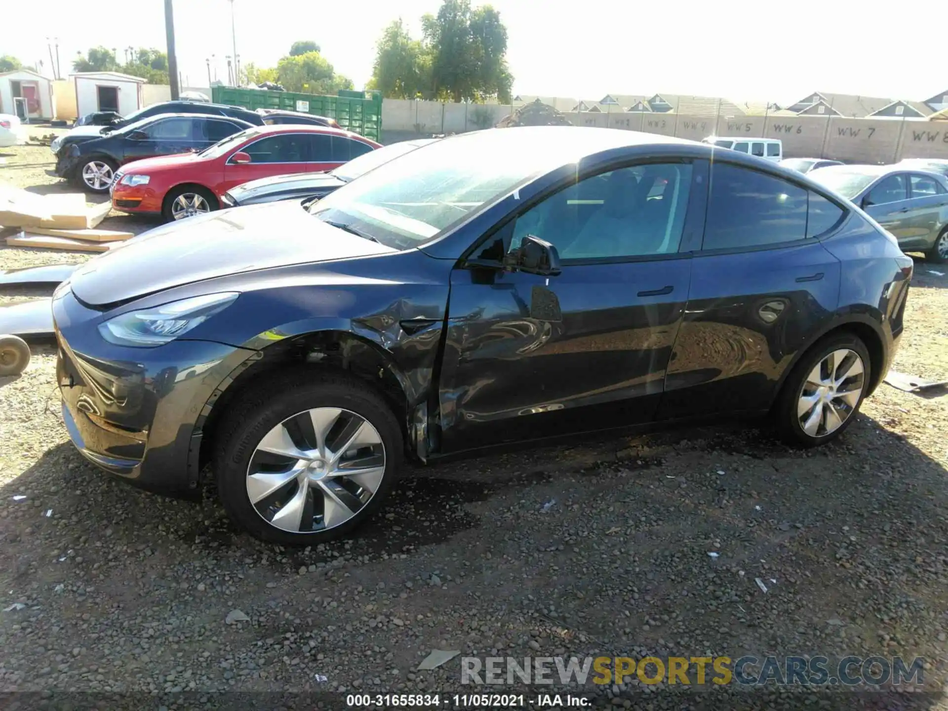 2 Photograph of a damaged car 5YJYGAEE8MF214024 TESLA MODEL Y 2021