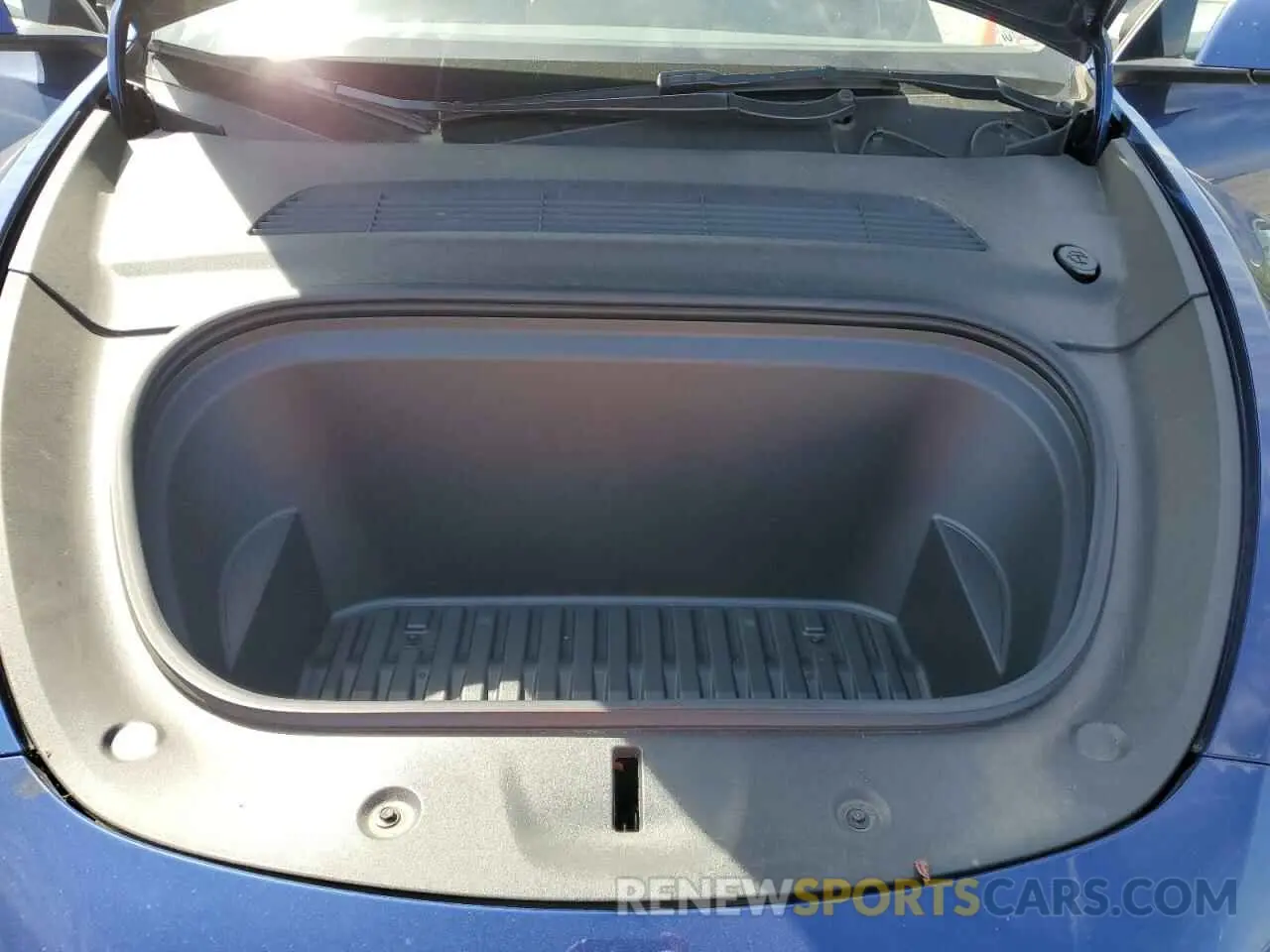 12 Photograph of a damaged car 5YJYGAEE8MF257424 TESLA MODEL Y 2021