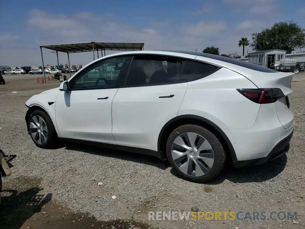 2 Photograph of a damaged car 5YJYGAEE8MF258461 TESLA MODEL Y 2021