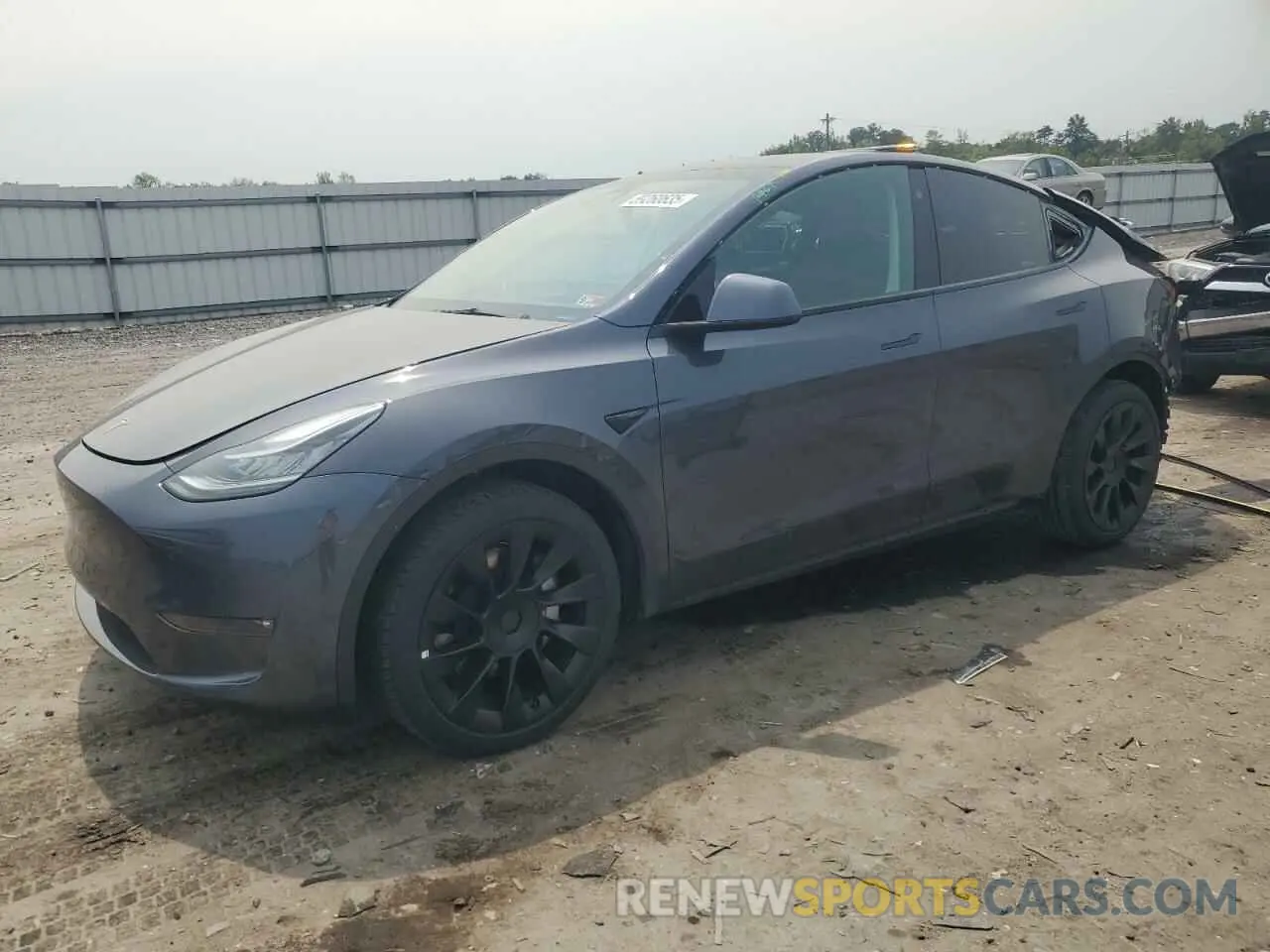 1 Photograph of a damaged car 5YJYGAEE9MF256444 TESLA MODEL Y 2021
