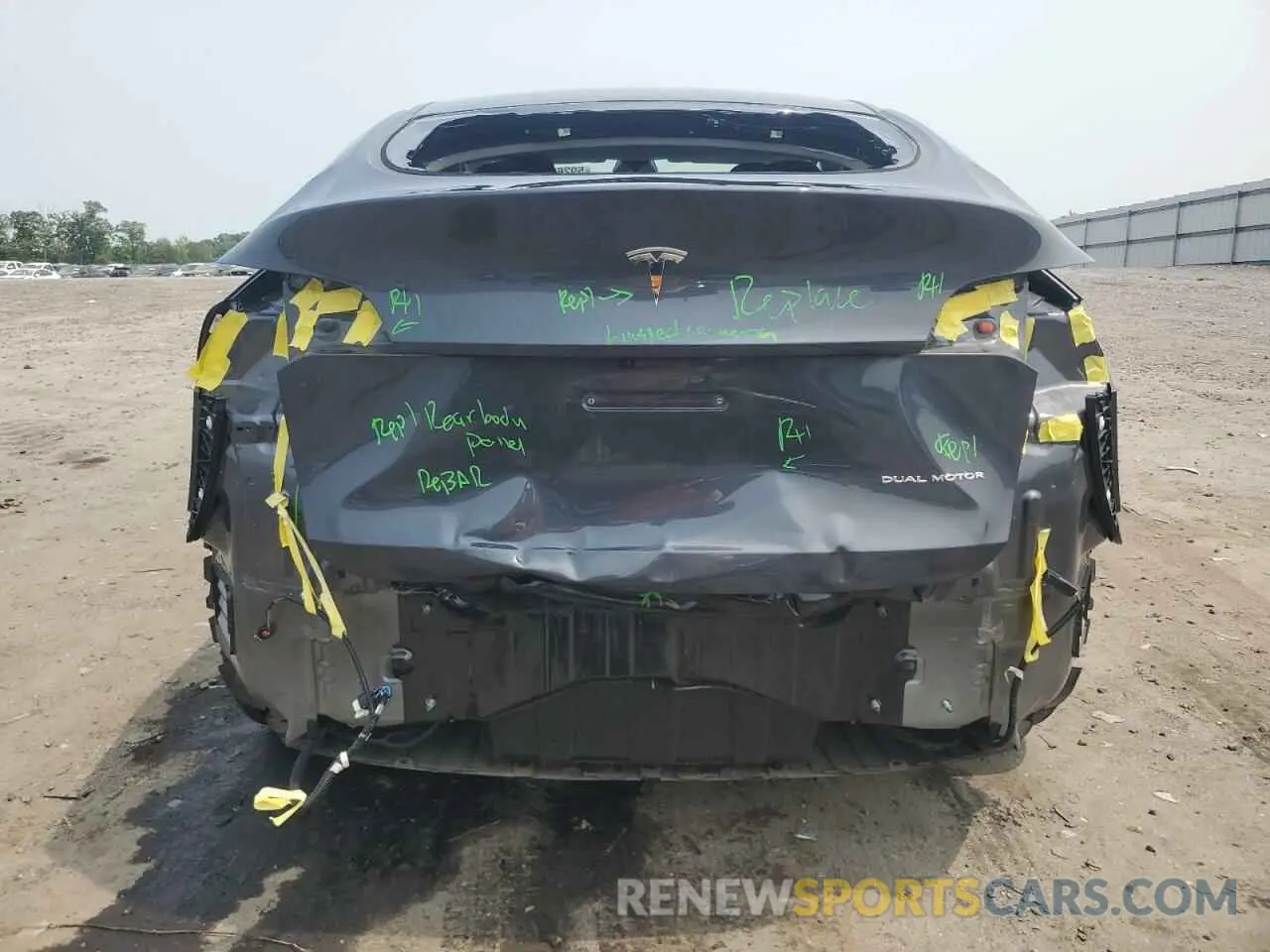 6 Photograph of a damaged car 5YJYGAEE9MF256444 TESLA MODEL Y 2021