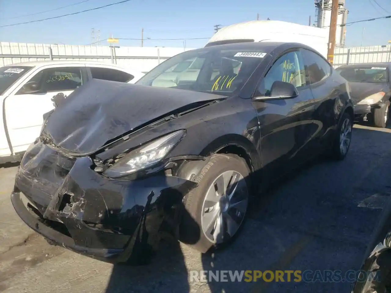 2 Photograph of a damaged car 5YJYGAEEXMF112594 TESLA MODEL Y 2021