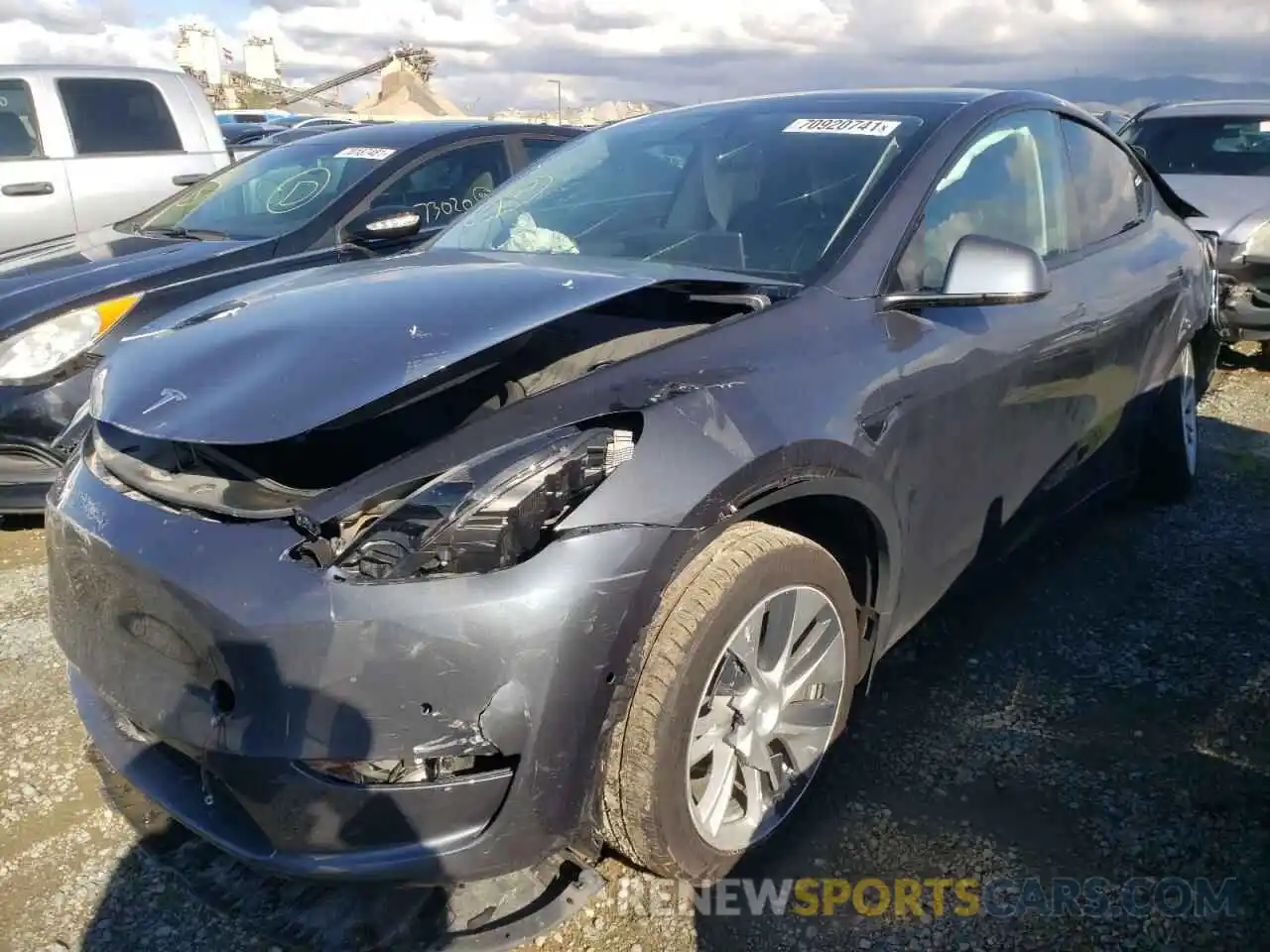 2 Photograph of a damaged car 5YJYGAEEXMF150181 TESLA MODEL Y 2021