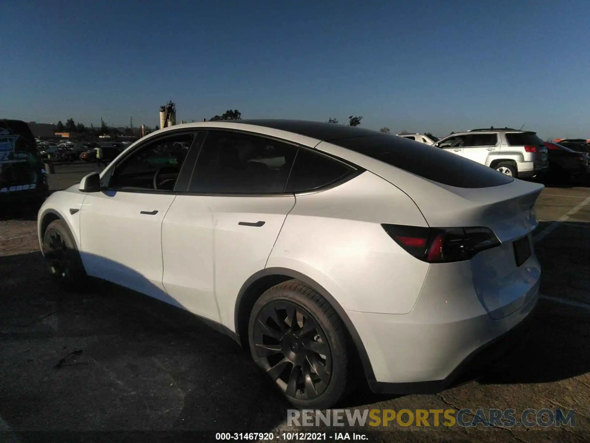 3 Photograph of a damaged car 5YJYGAEEXMF218477 TESLA MODEL Y 2021