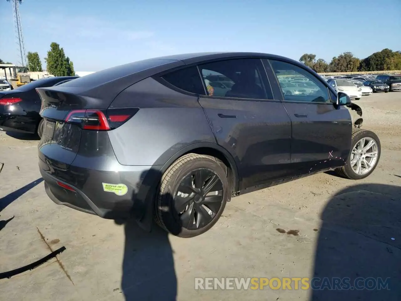 3 Photograph of a damaged car 5YJYGAEEXMF230158 TESLA MODEL Y 2021