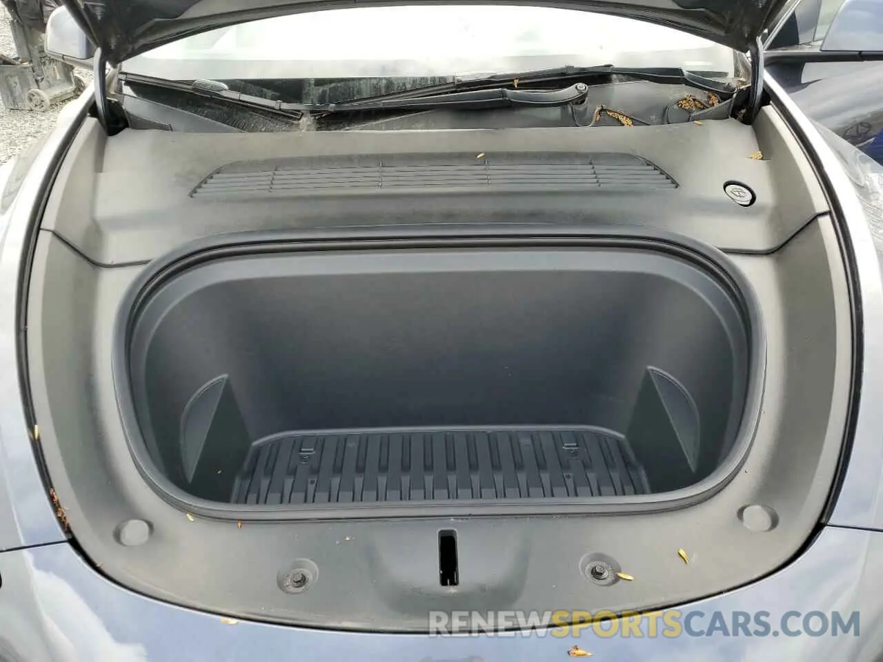 12 Photograph of a damaged car 5YJYGAEEXMF300144 TESLA MODEL Y 2021
