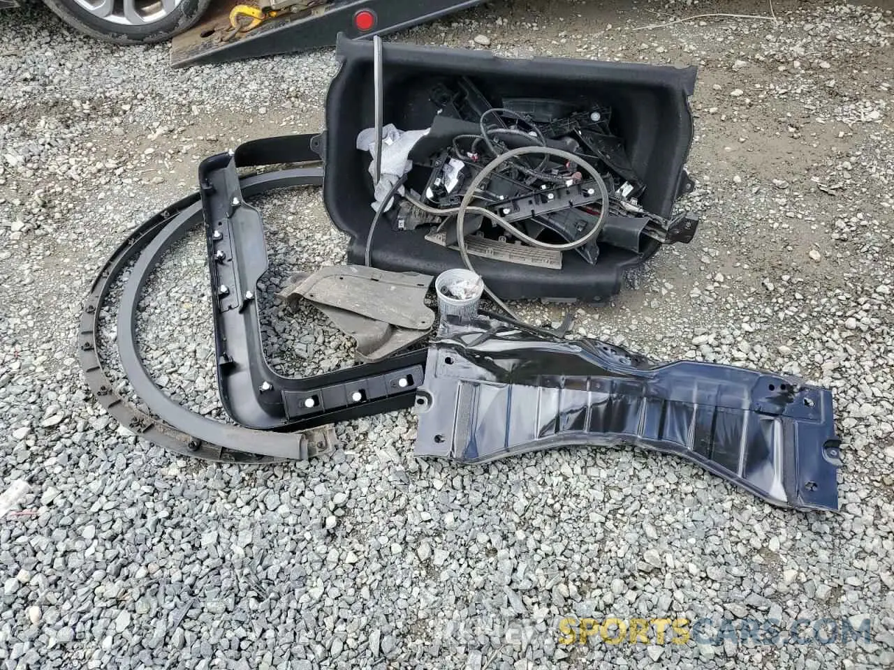 13 Photograph of a damaged car 5YJYGAEEXMF300144 TESLA MODEL Y 2021