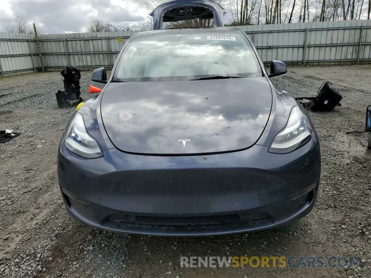 5 Photograph of a damaged car 5YJYGAEEXMF300144 TESLA MODEL Y 2021