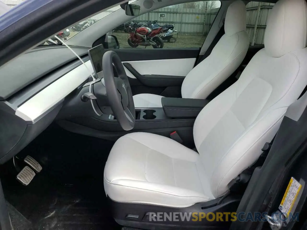 7 Photograph of a damaged car 5YJYGAEEXMF300144 TESLA MODEL Y 2021