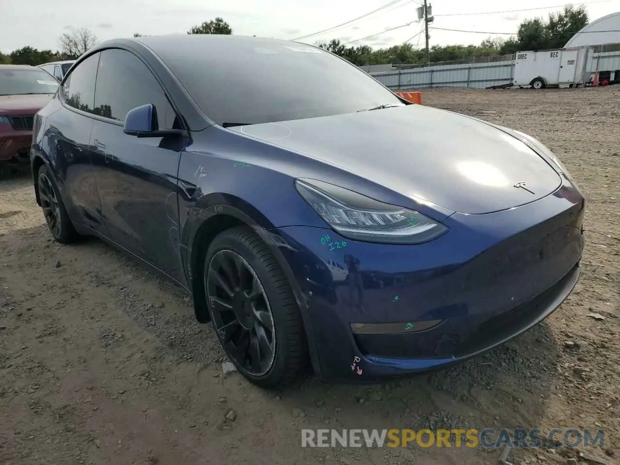 4 Photograph of a damaged car 5YJYGAEEXMF300788 TESLA MODEL Y 2021